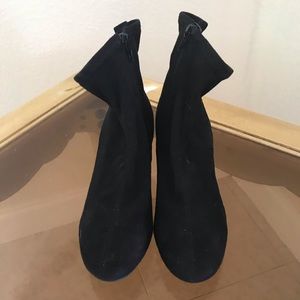 BAR III Black Booties